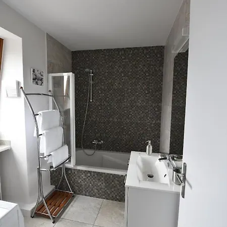 Logis Melanie Apartment